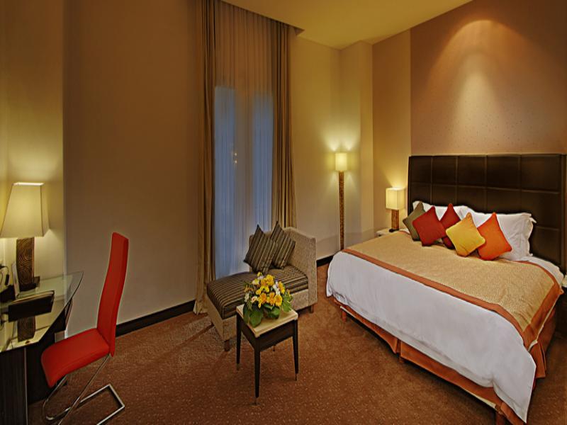 Golden Flower By Kagum Hotels Бандунг Экстерьер фото